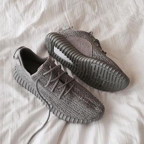 Real VS fake! Adidas Yeezy 350 Boost Moonrock Details Comparison